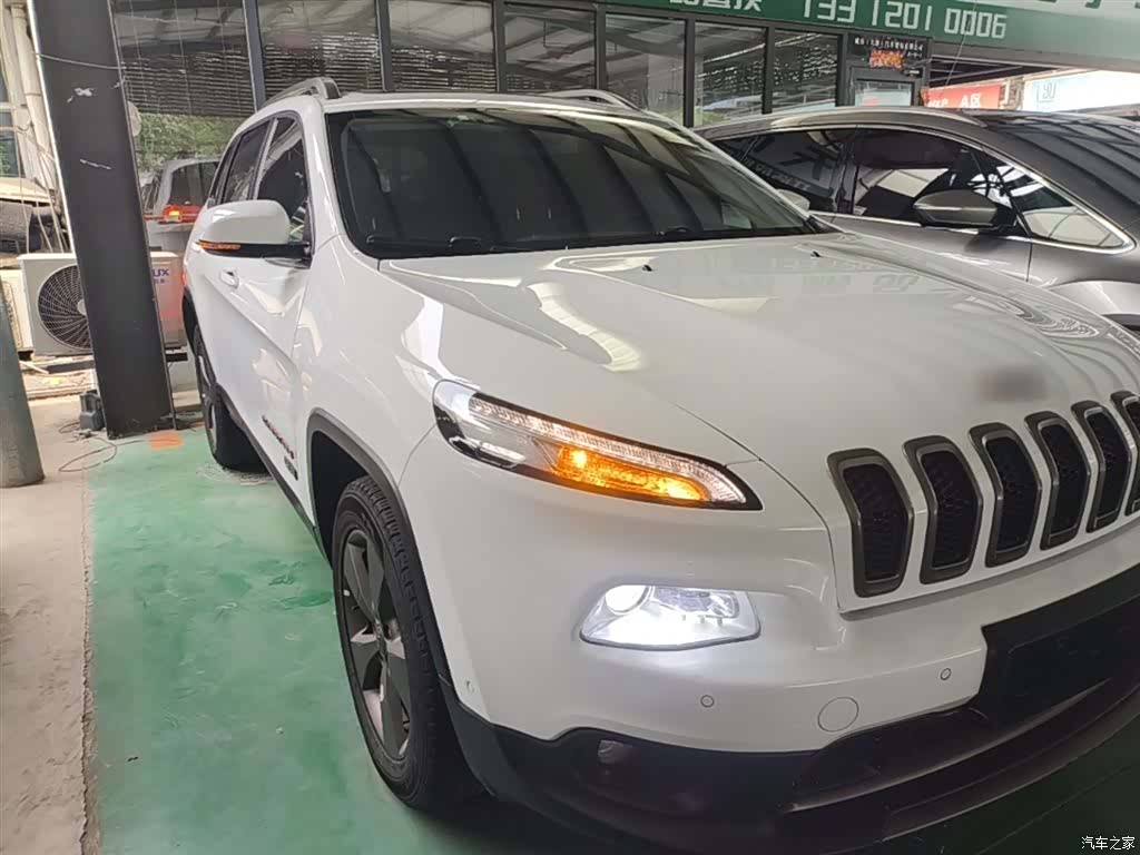 Jeep Cherokee, 2016 4