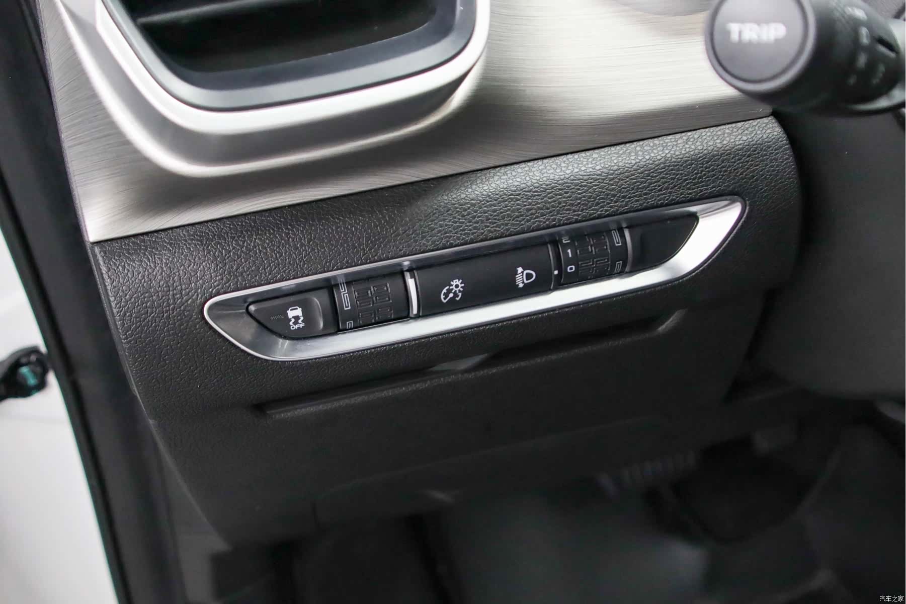 Geely Coolray, 2022 7