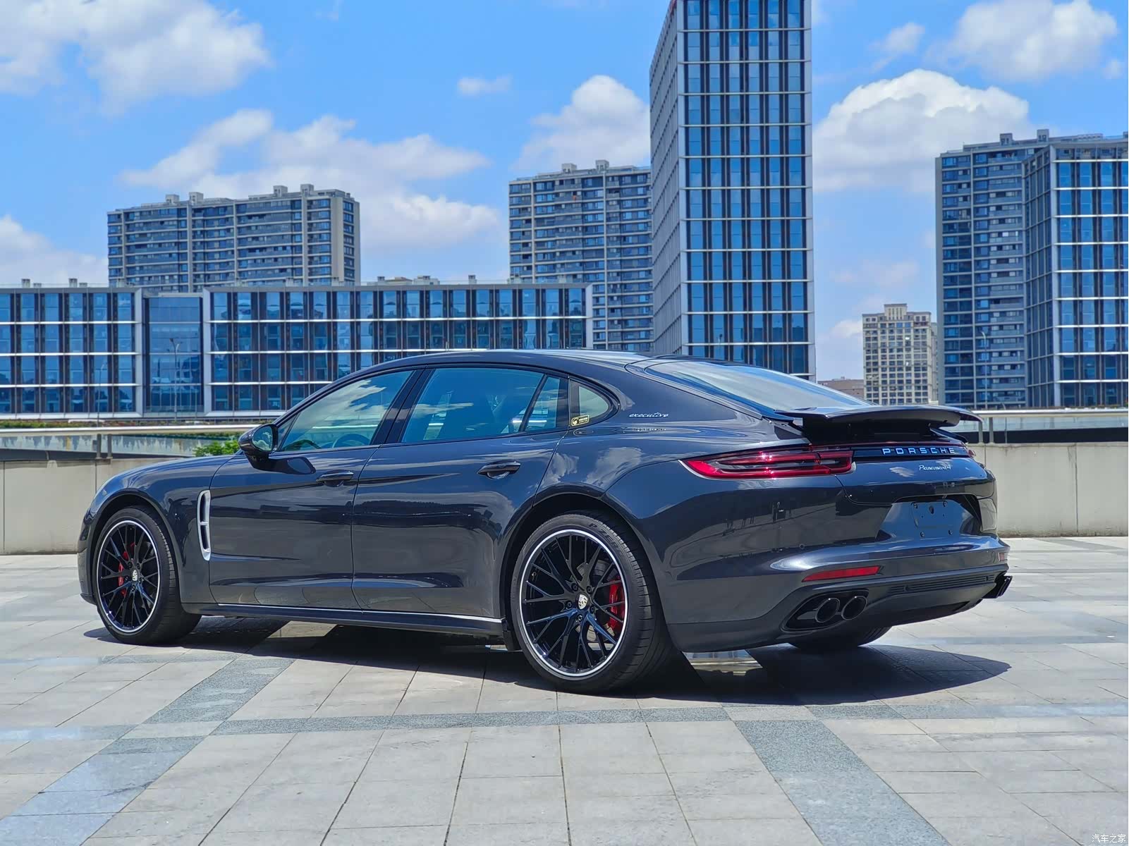 Porsche Panamera, 2019 все фото
