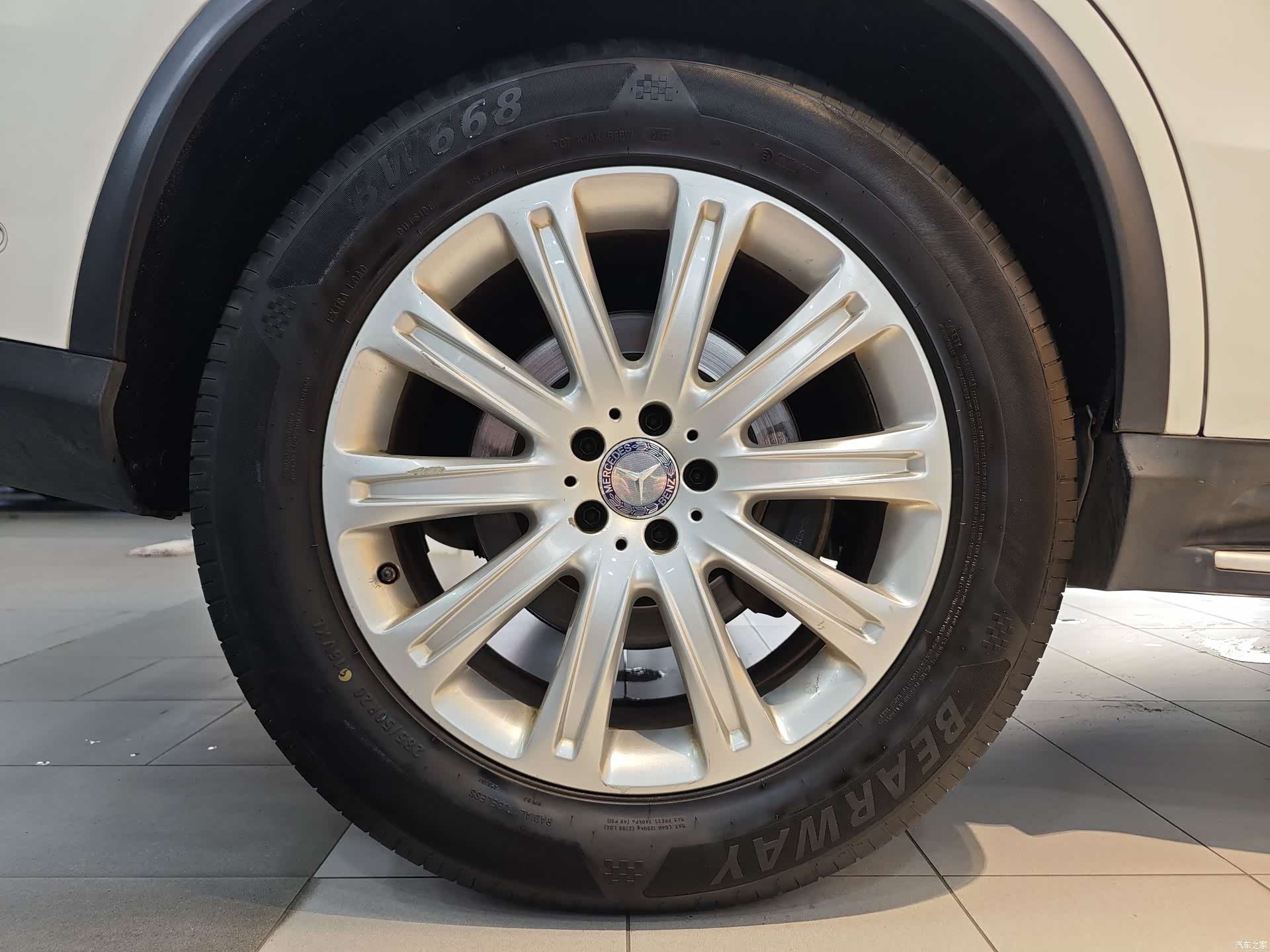 Mercedes-Benz GLE, 2016 35