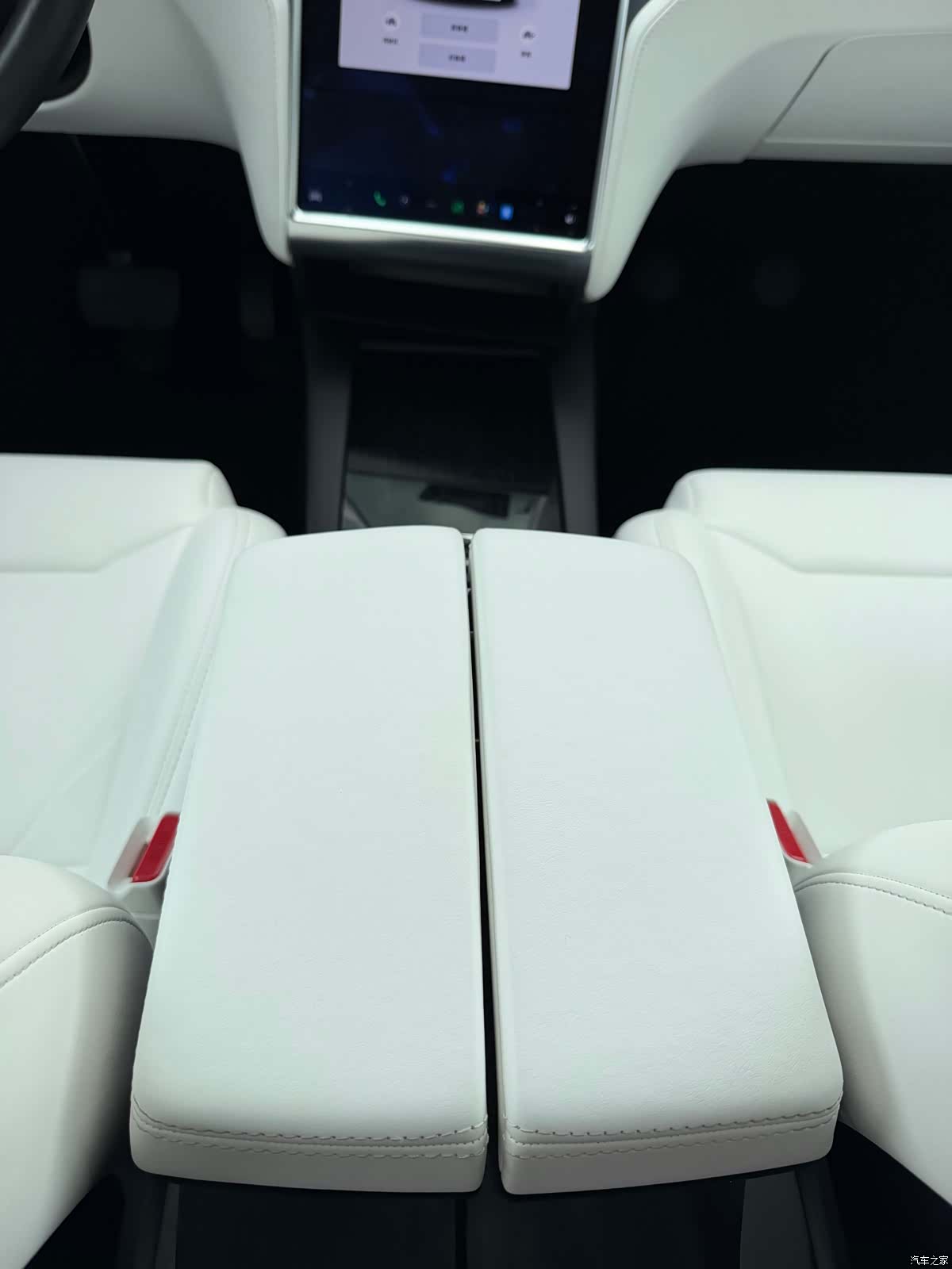 Tesla Model X, 2017 14