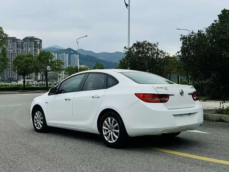 Buick Yinglang