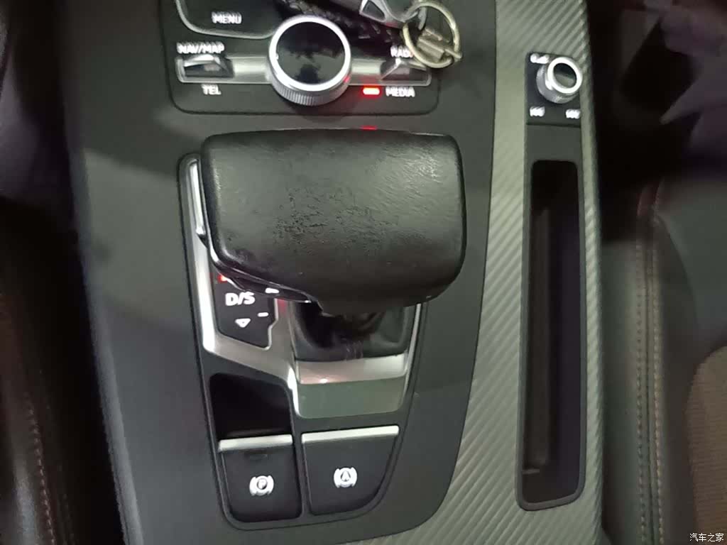 Audi Q5L, 2019 14
