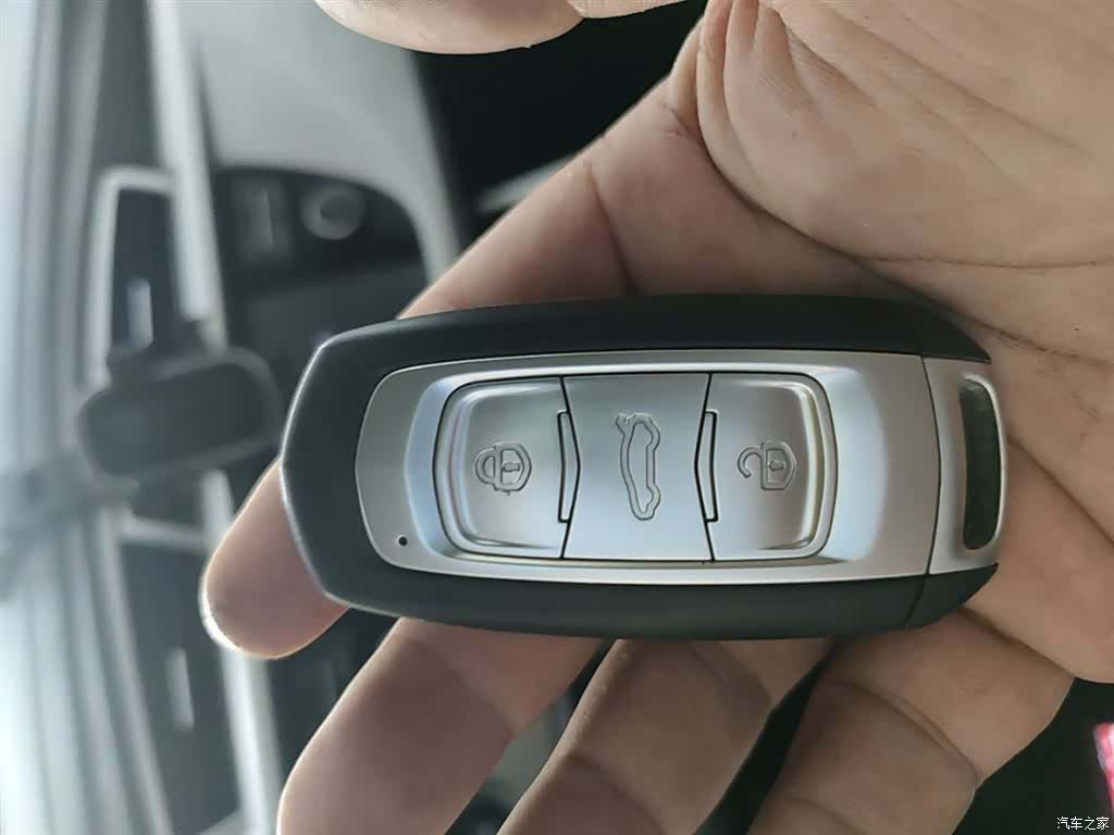 Geely Boyue, 2020 9