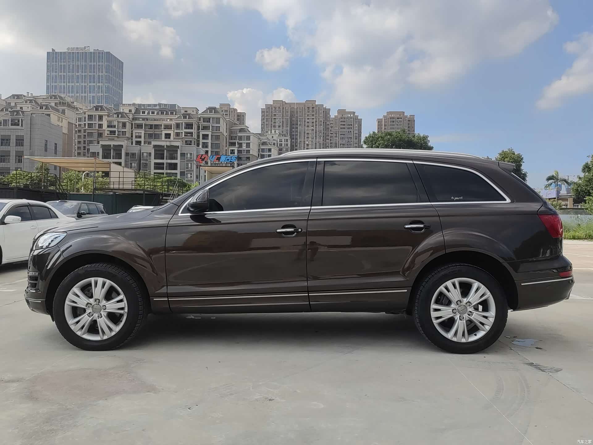 Audi Q7, 2012 8