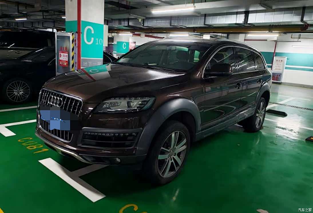 Audi Q7, 2014 1