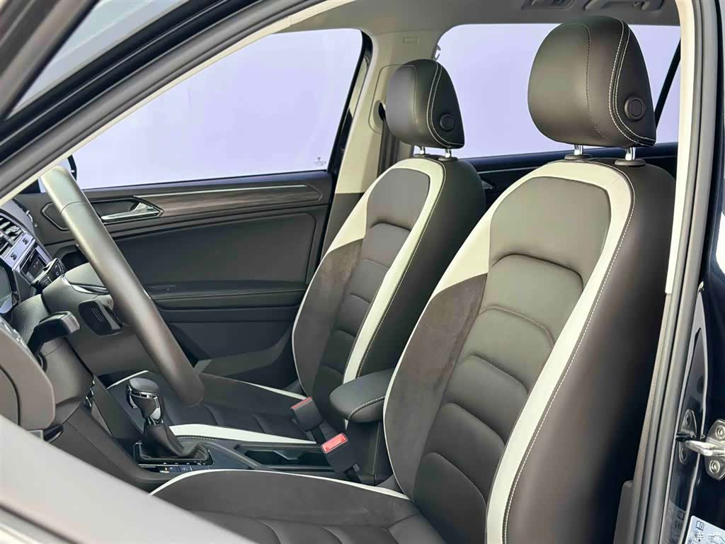 Volkswagen Tiguan L, 2018 21