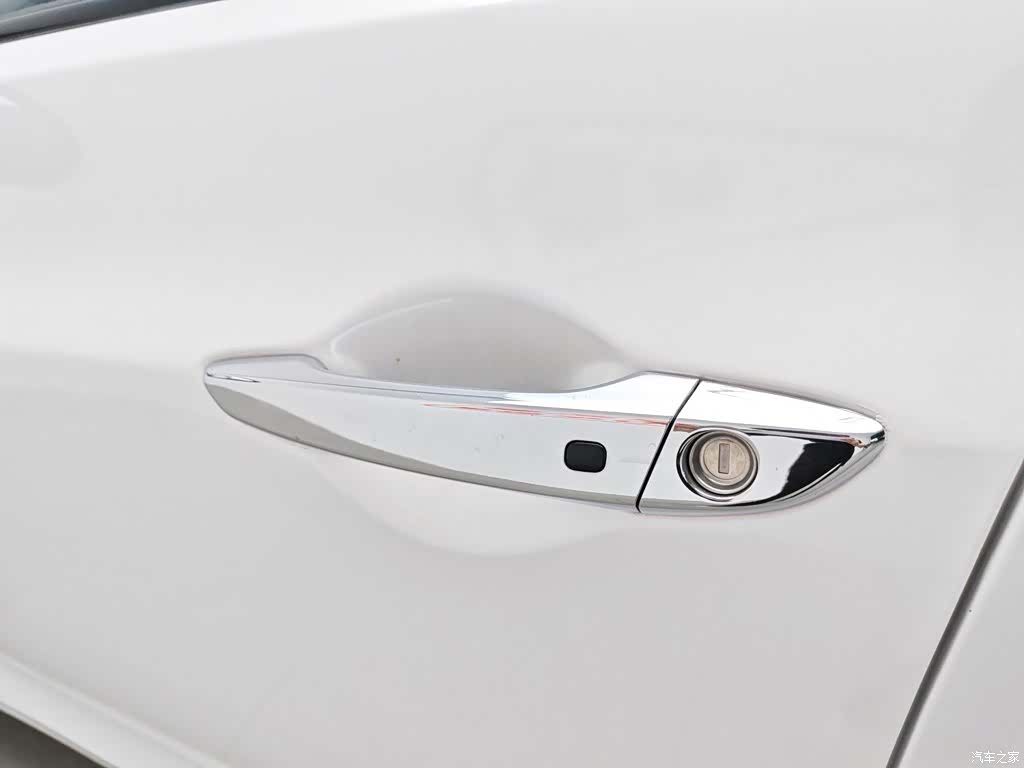 Hyundai GLS, 2016 18