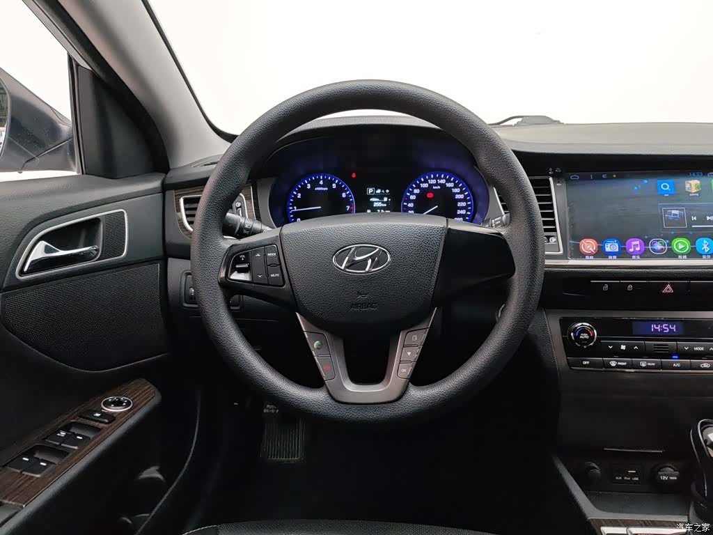 Hyundai GLS, 2016 11