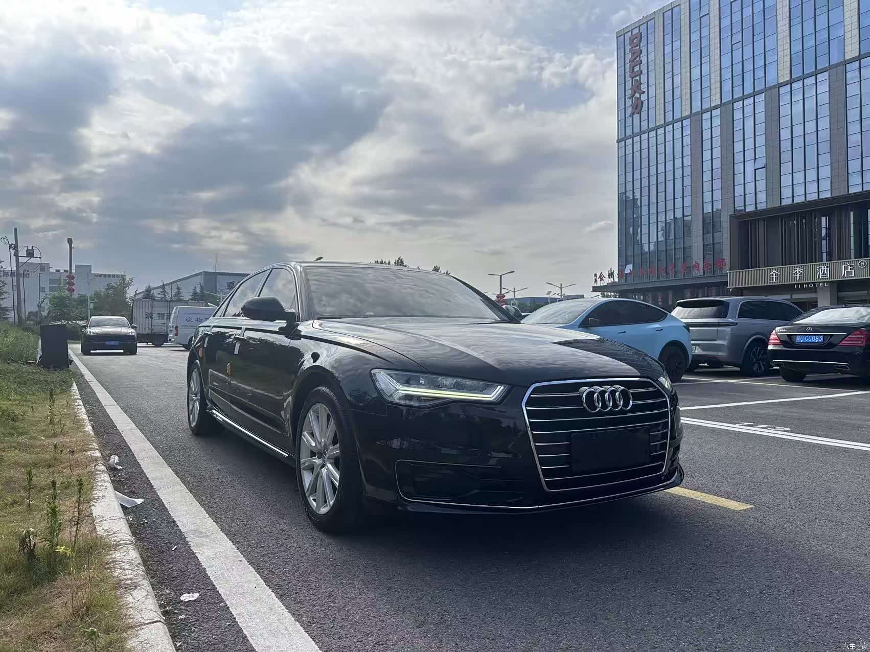 Audi A6L, 2018 3