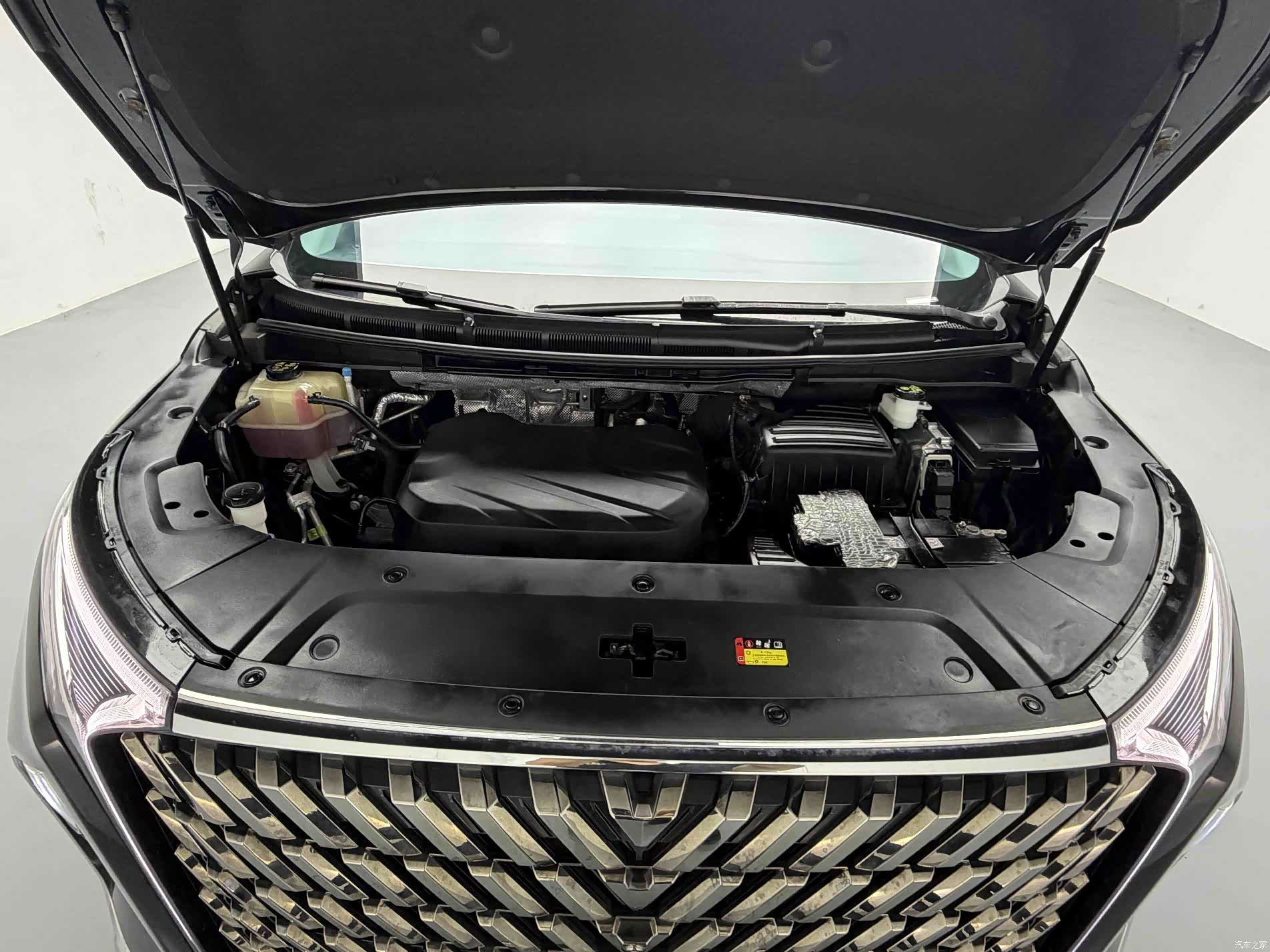 Maxus G90, 2023 15