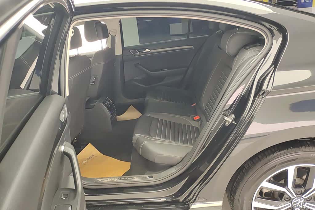 Volkswagen Magotan, 2022 11