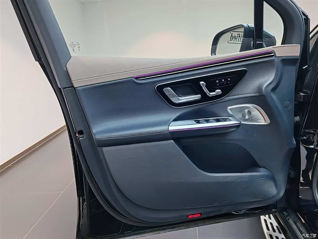 Mercedes-Benz EQE, 2025 8