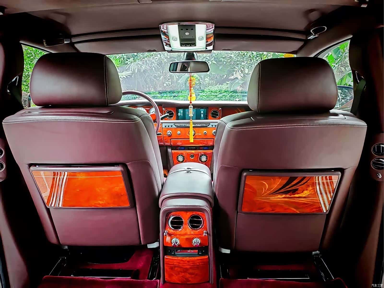 Rolls-Royce Phantom, 2016 7