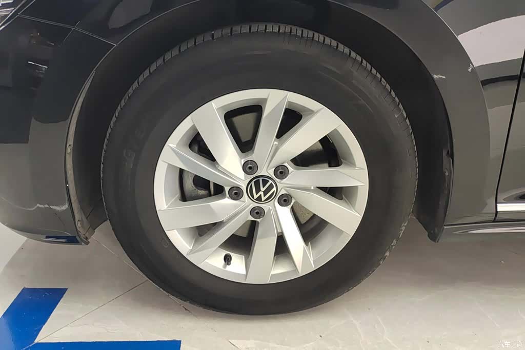 Volkswagen Passat, 2023 6