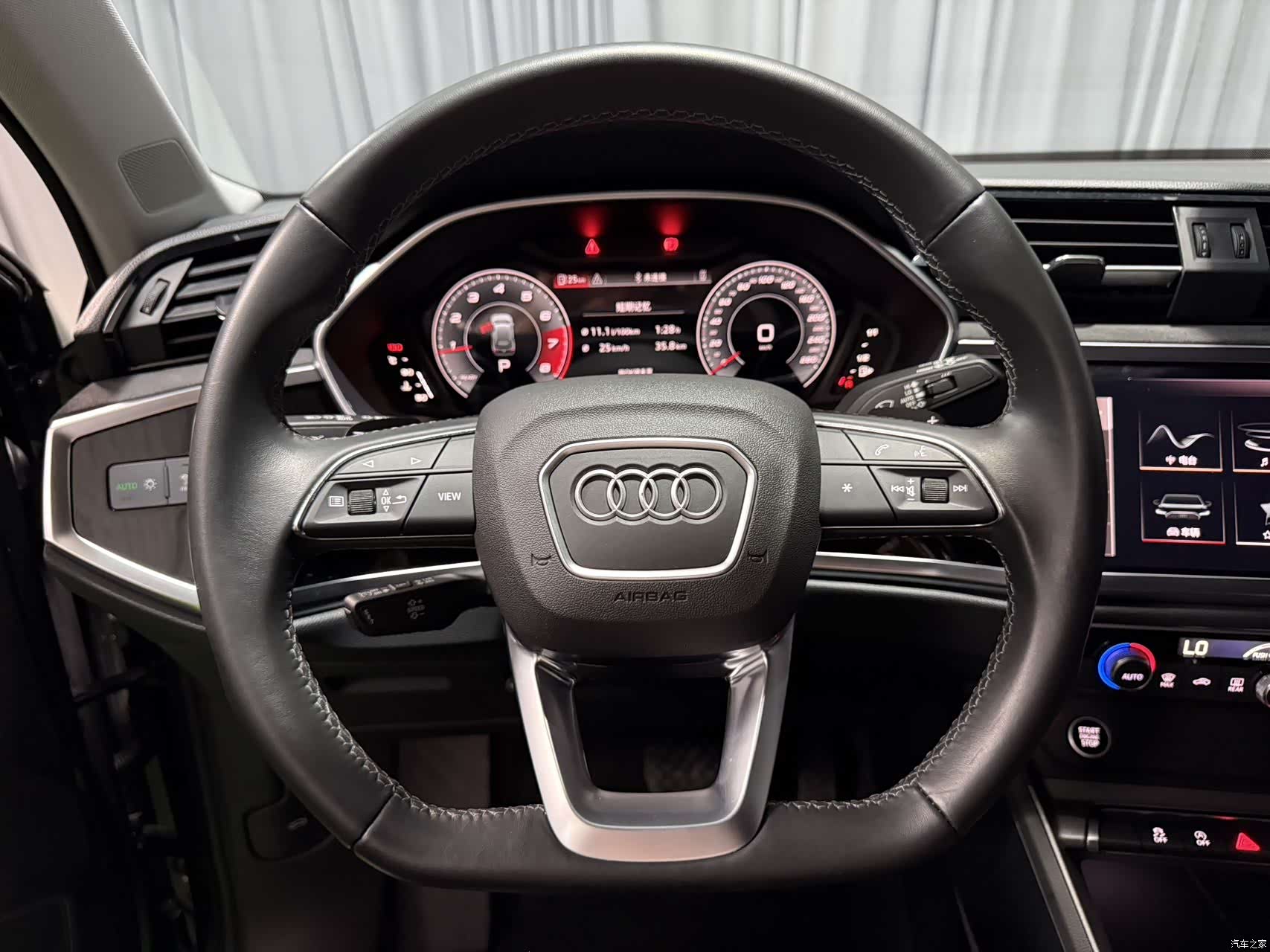 Audi Q3, 2022 16