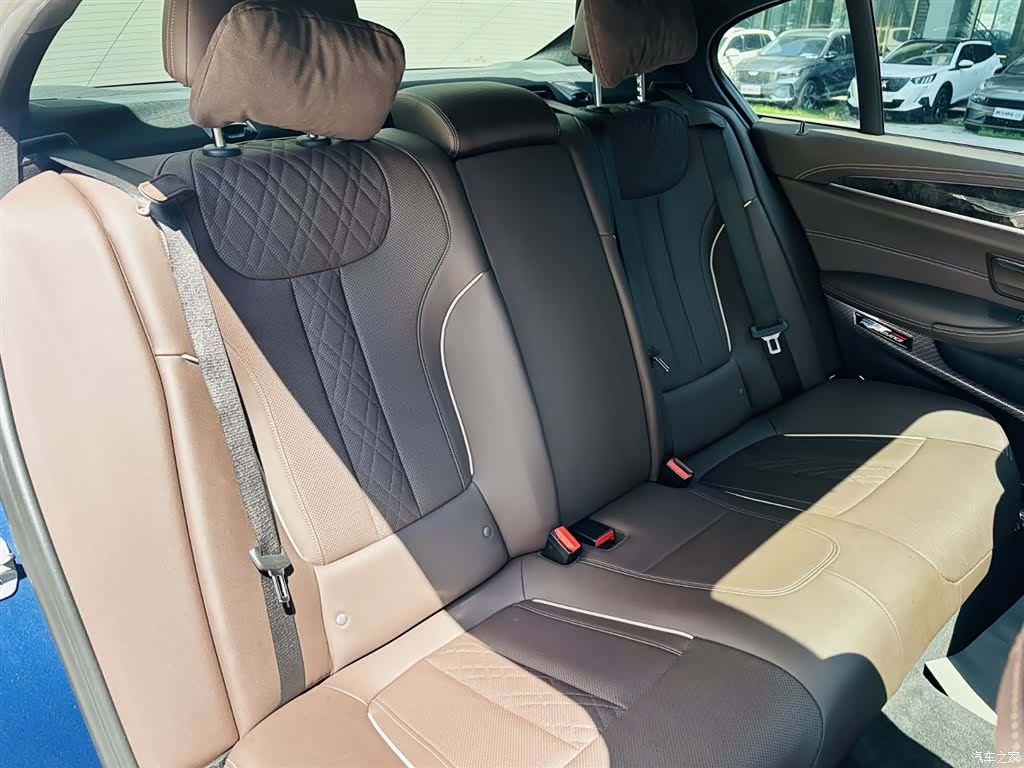 BMW 5 Series, 2021 8