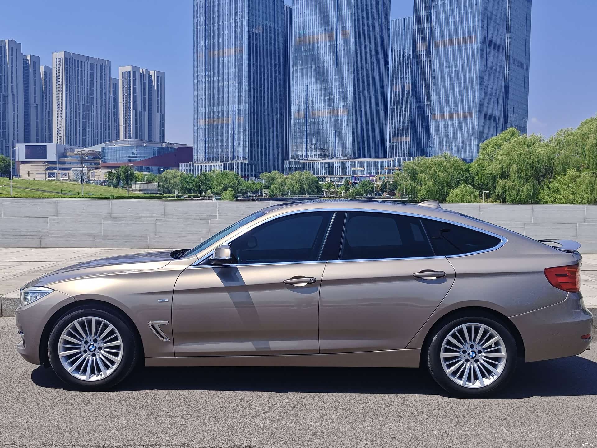 BMW 3 Series, 2015 все фото