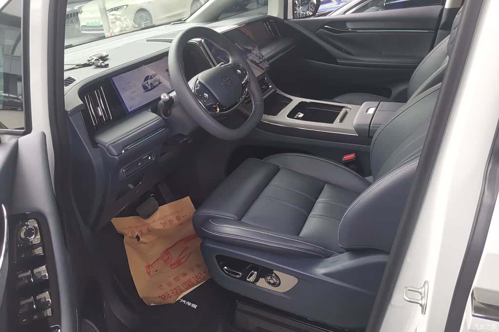 Trumpchi M8, 2025 9