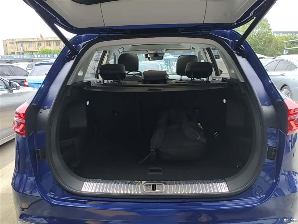 Hongqi HS5, 2022 19
