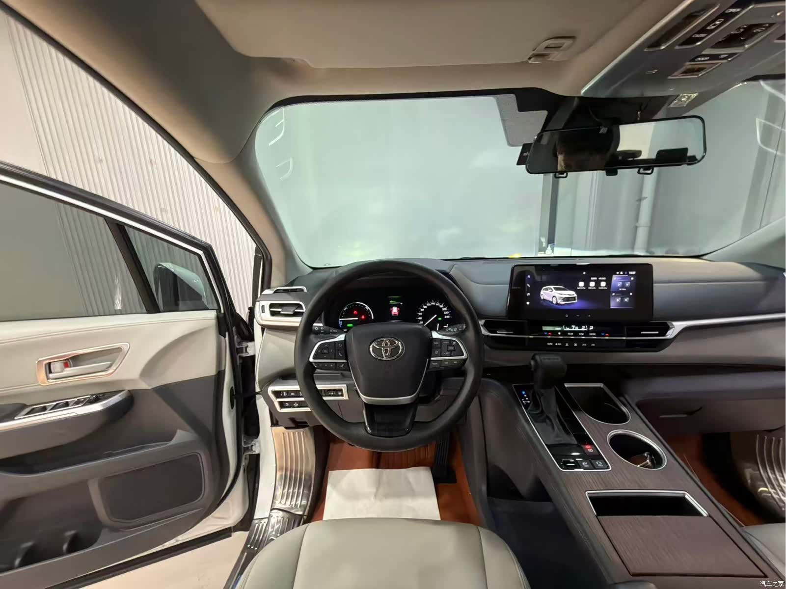 Toyota Sienna, 2024 14