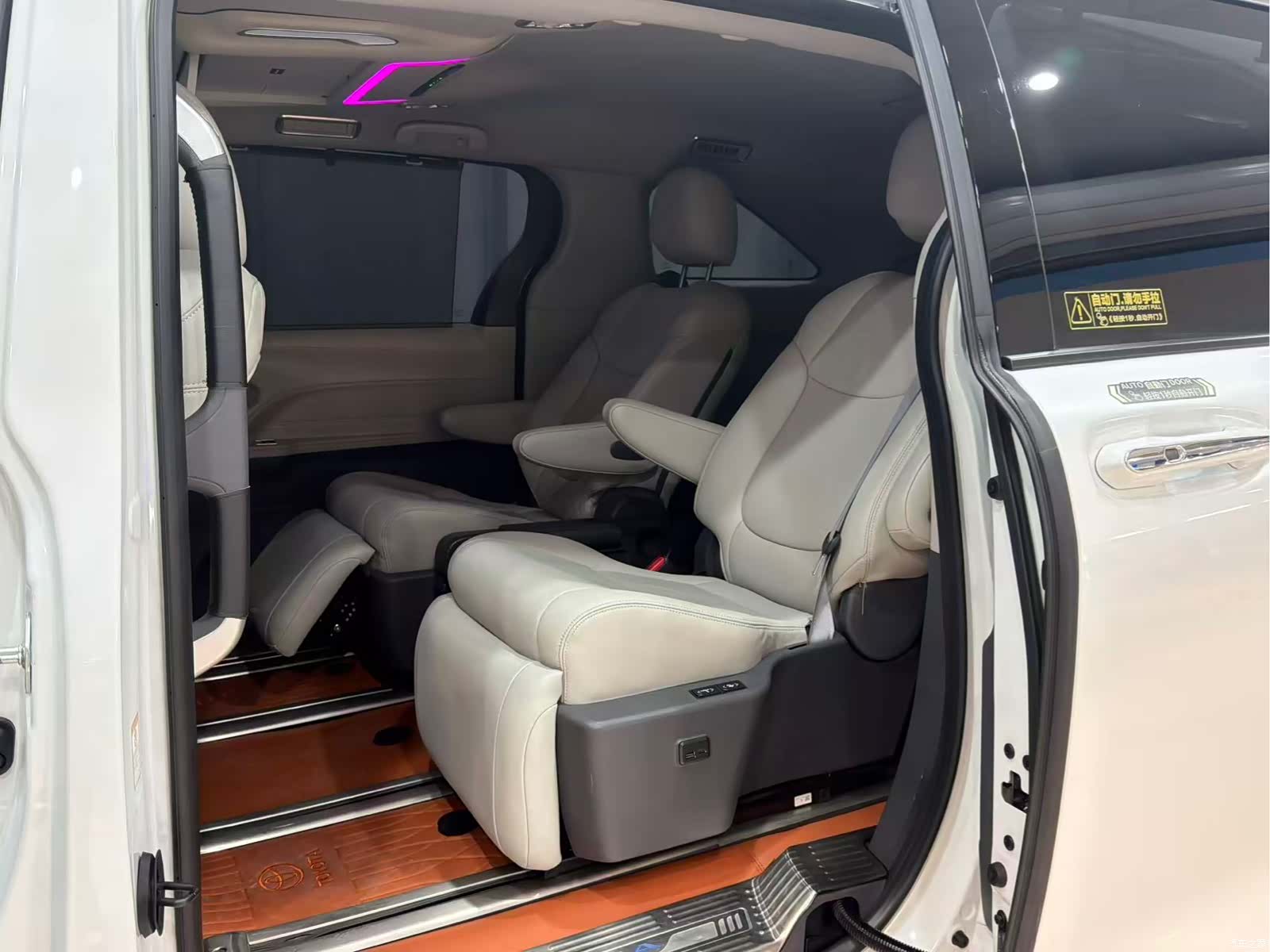 Toyota Sienna, 2024 9