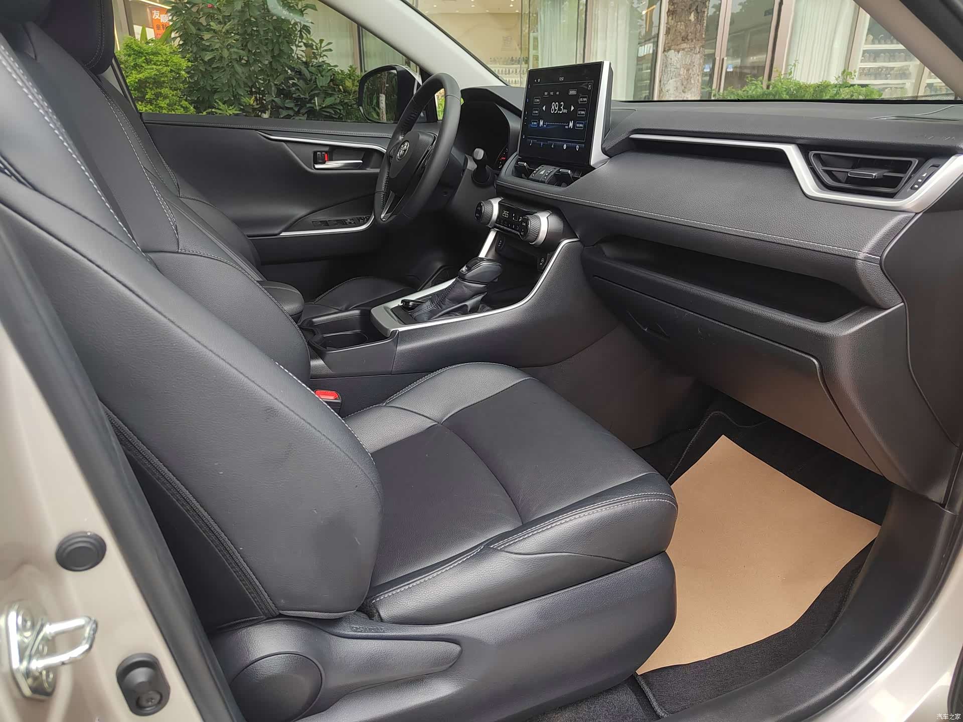 Toyota Wildlander, 2021 21