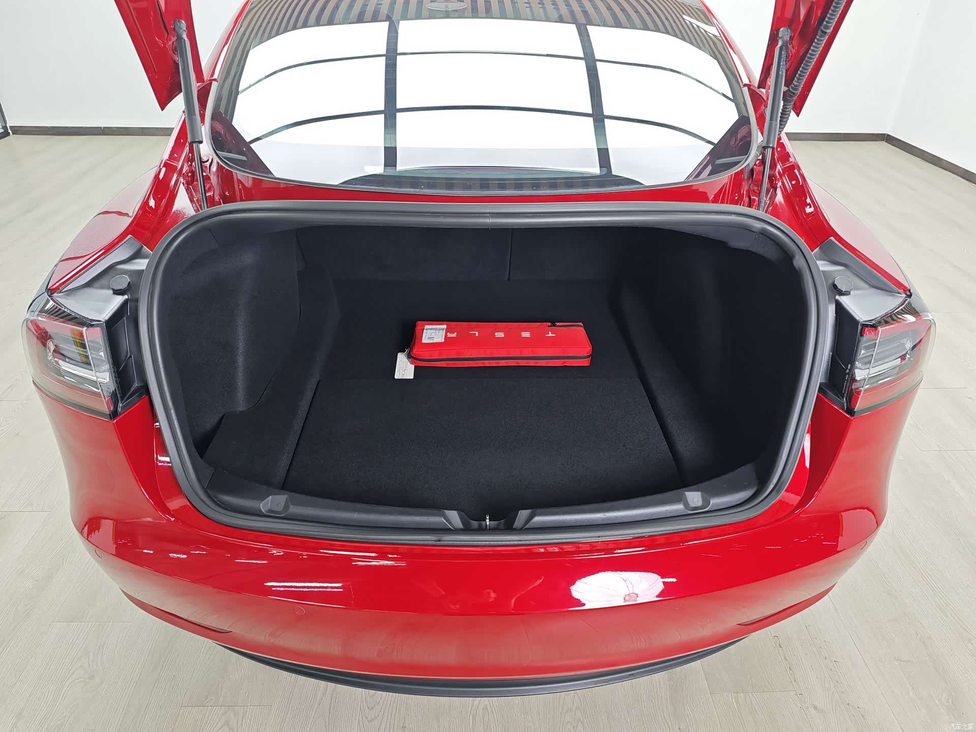 Tesla Model 3, 2020 8
