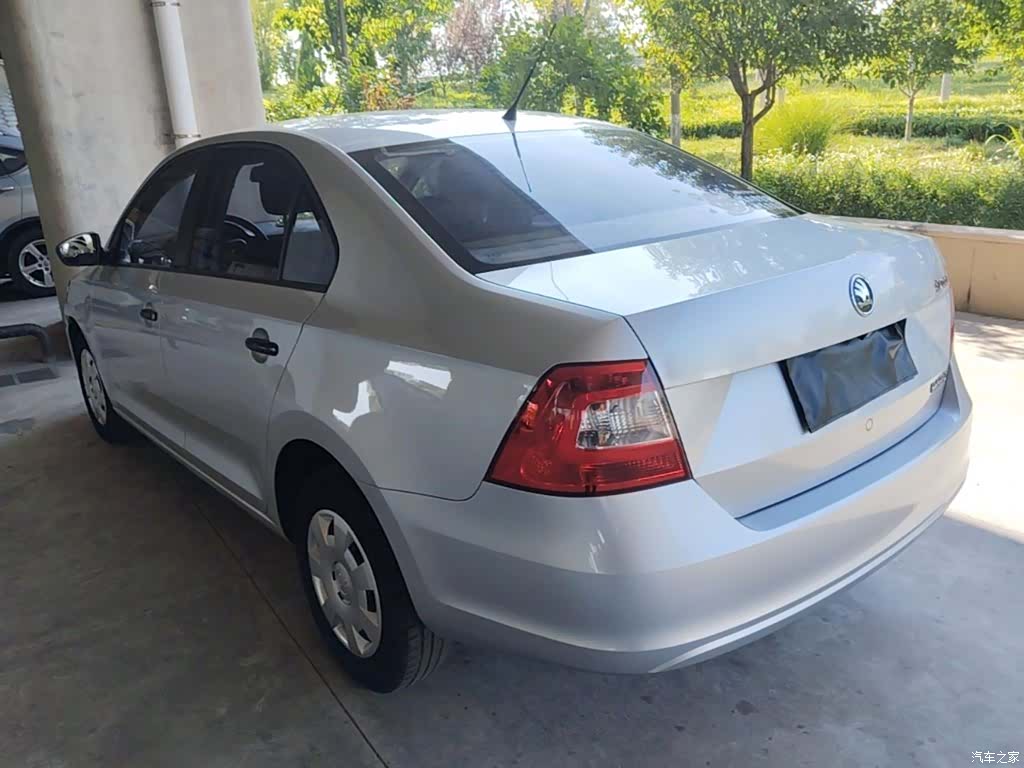 Skoda Rapid, 2016 все фото