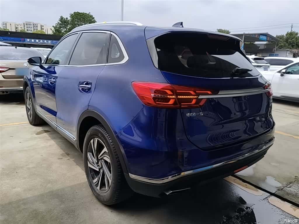 Hongqi HS5, 2022 все фото