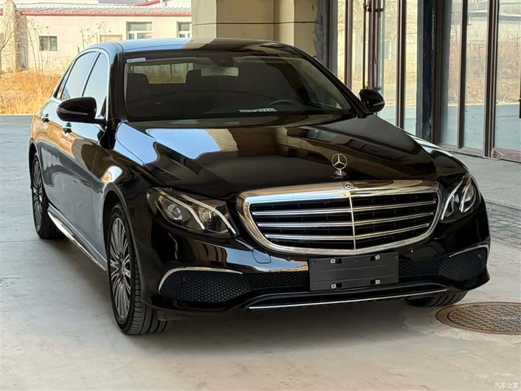 Mercedes-Benz E-Class, 2019 4