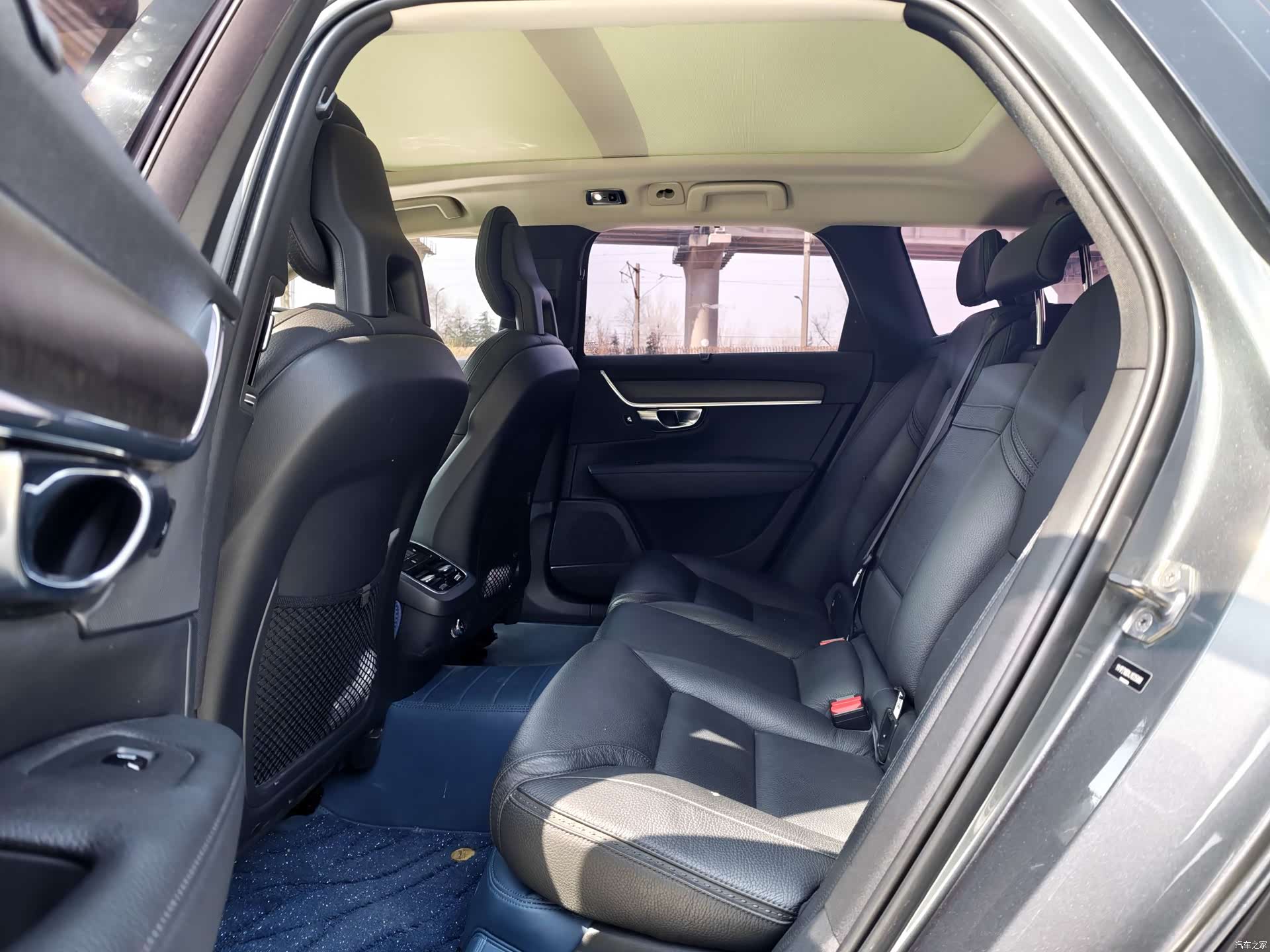 Volvo V90, 2018 16