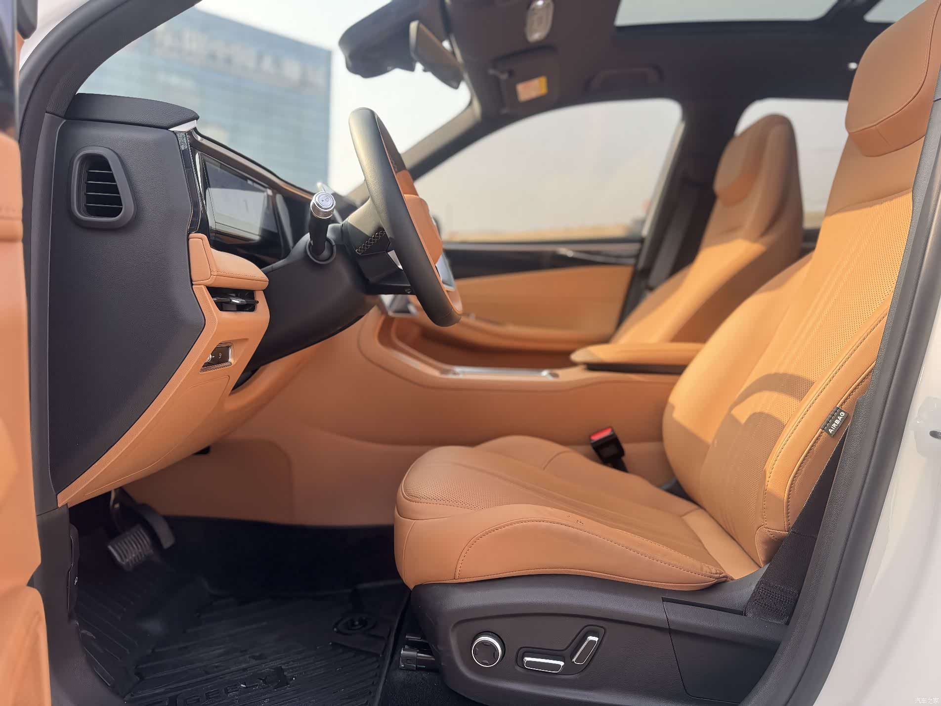 Geely Galaxy L7, 2025 4