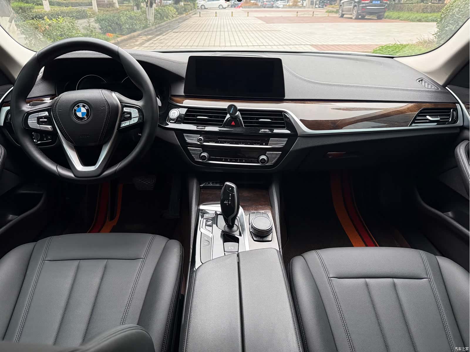 BMW 5 Series, 2018 8