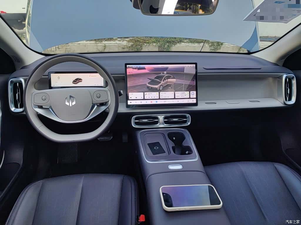 Leapmotor B01, 2025 10
