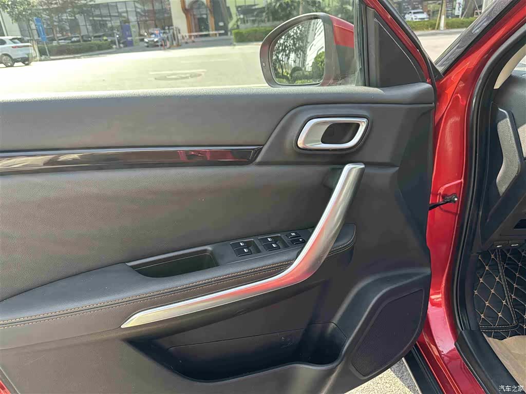 DongFeng AX4, 2018 17