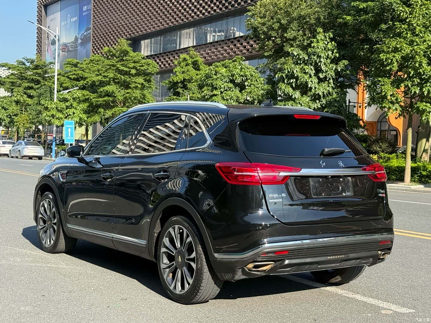 Hongqi HS5, 2020 4