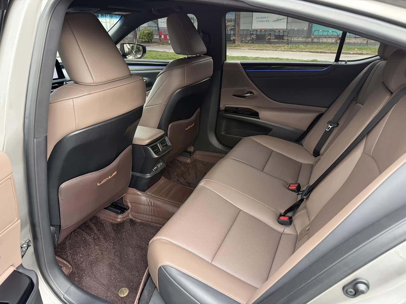 Lexus ES, 2024 10