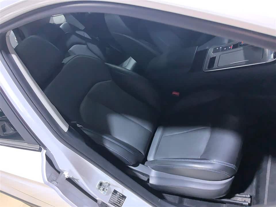 Roewe RX5 Roewe RX5