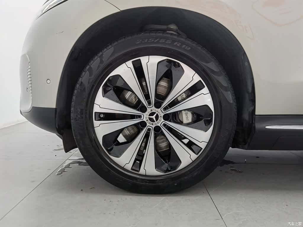 Mercedes-Benz EQC, 2021 17