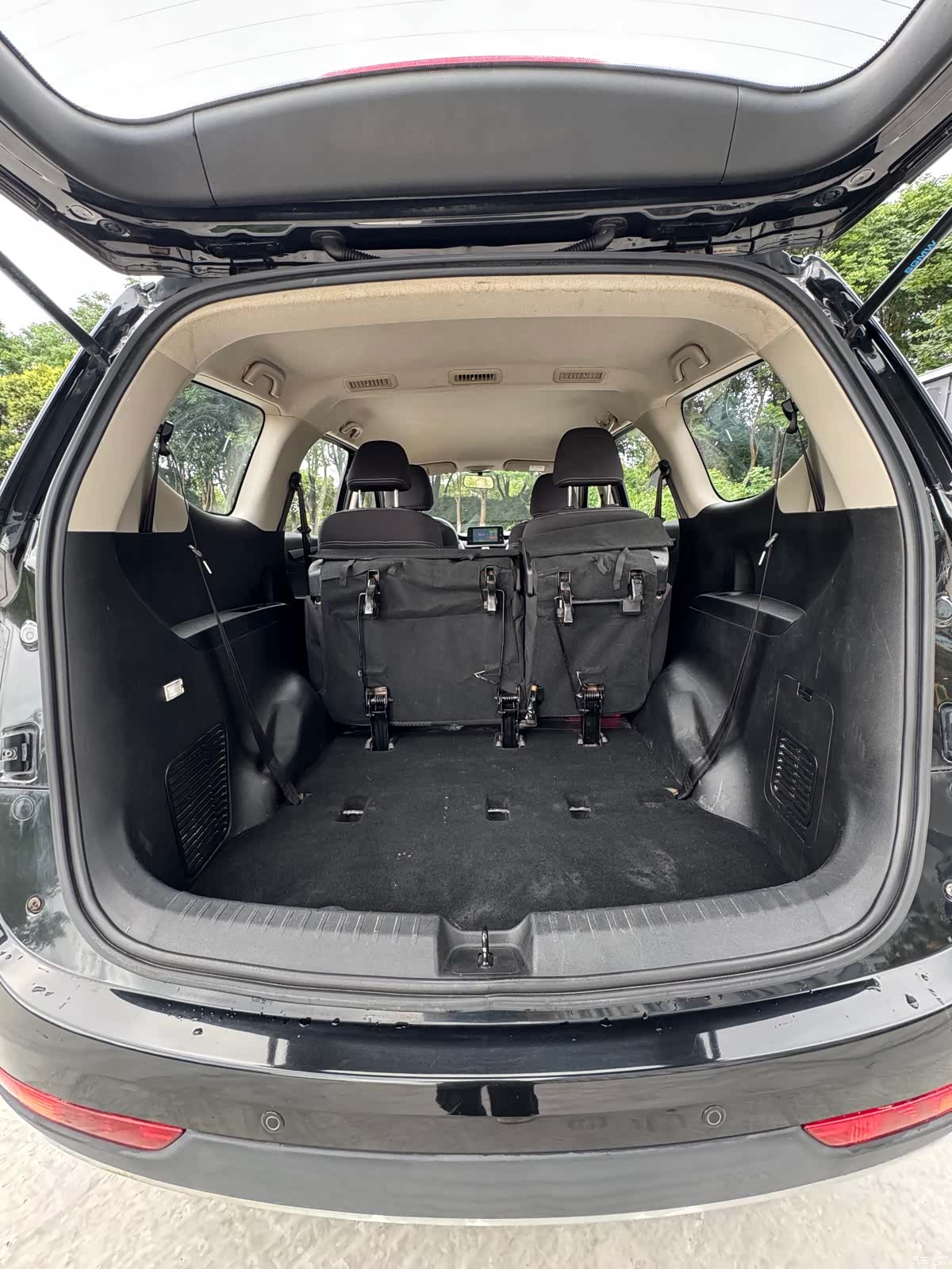 Wuling 730, 2019 13