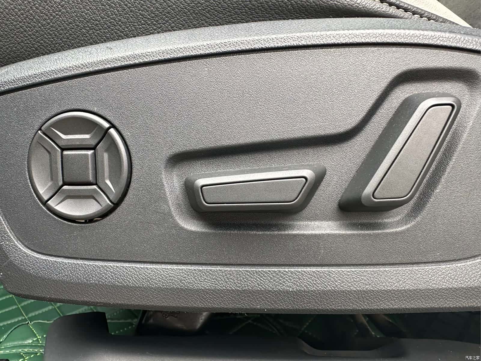 Audi Q3, 2021 12