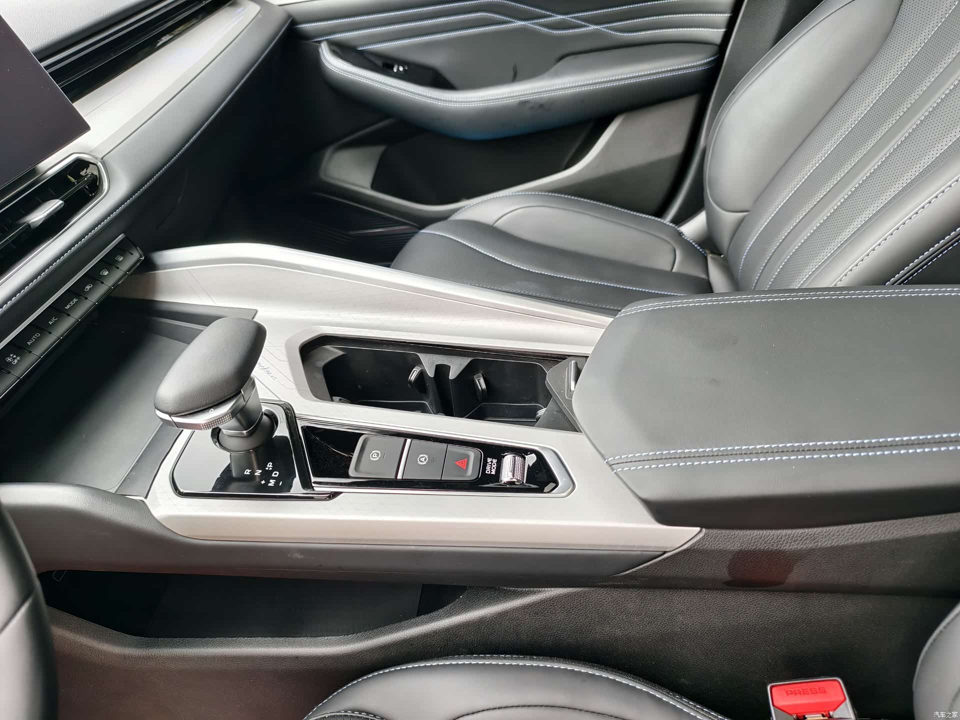 Geely Preface, 2025 14