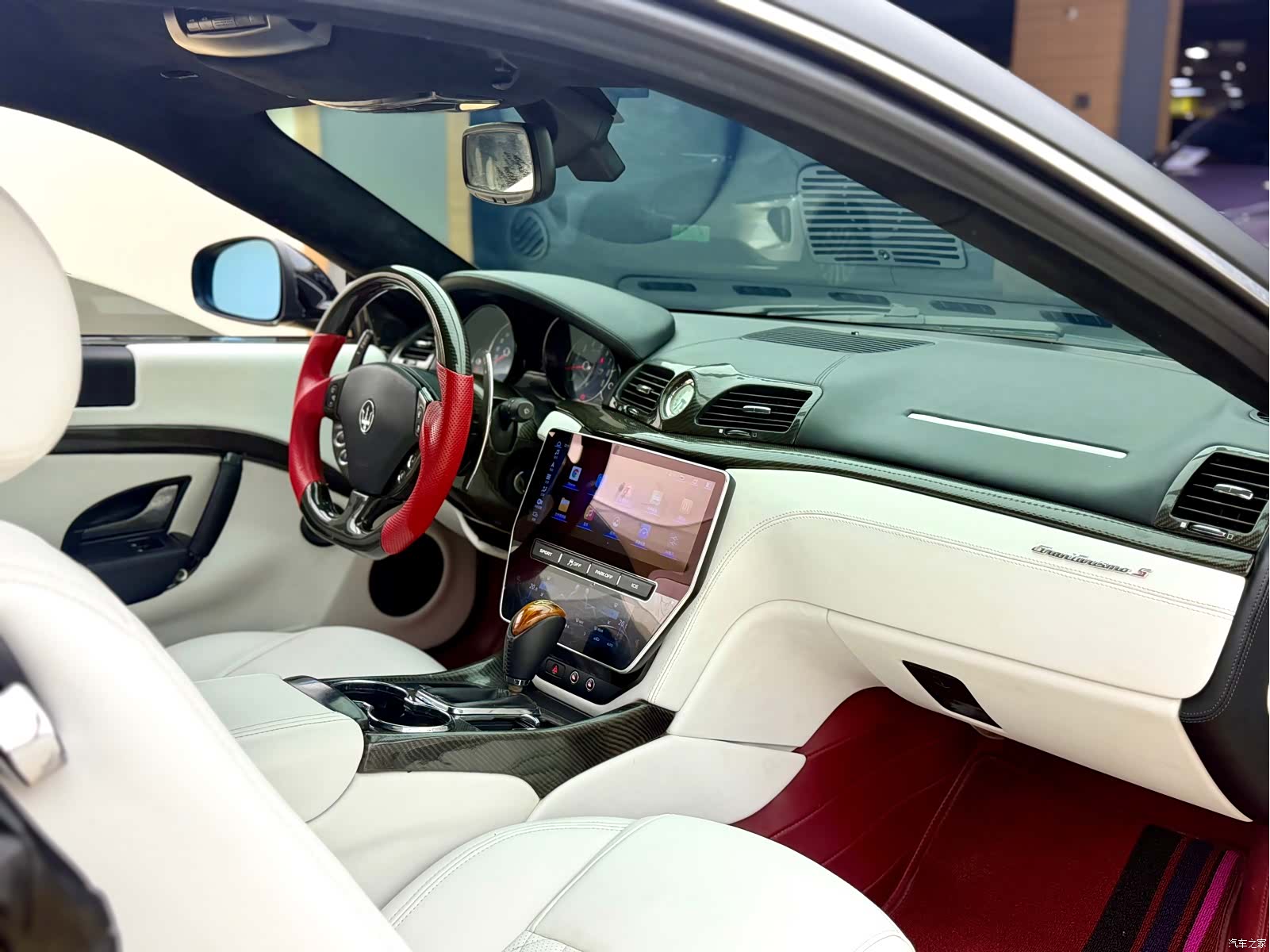 Maserati GranTurismo, 2010 13
