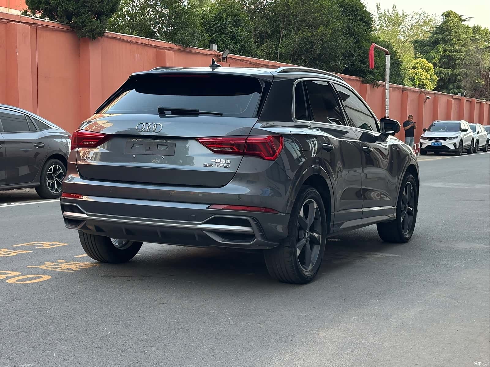 Audi Q3, 2023 4
