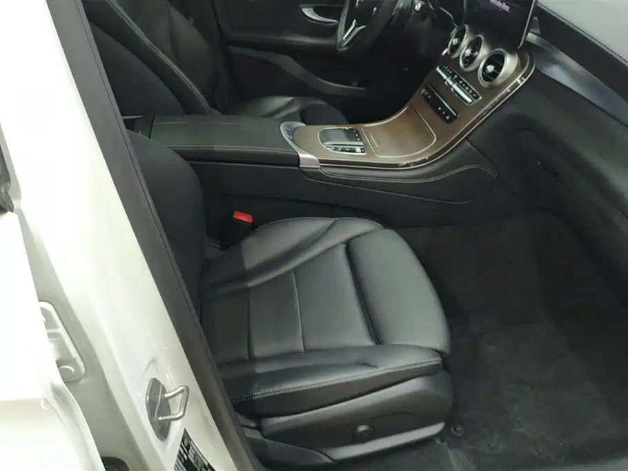 Mercedes-Benz GLC Mercedes-Benz GLC