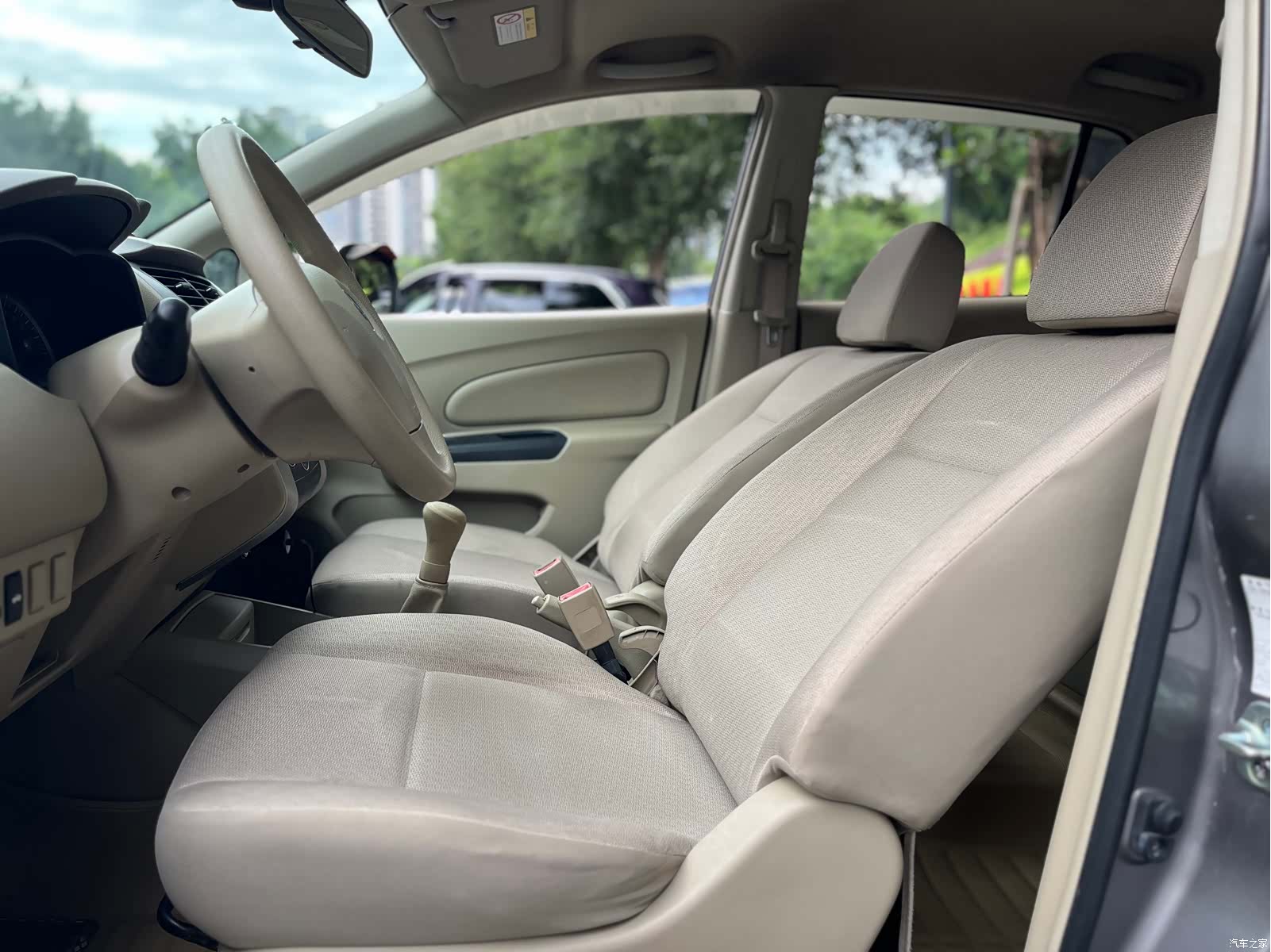 Nissan D50, 2015 24
