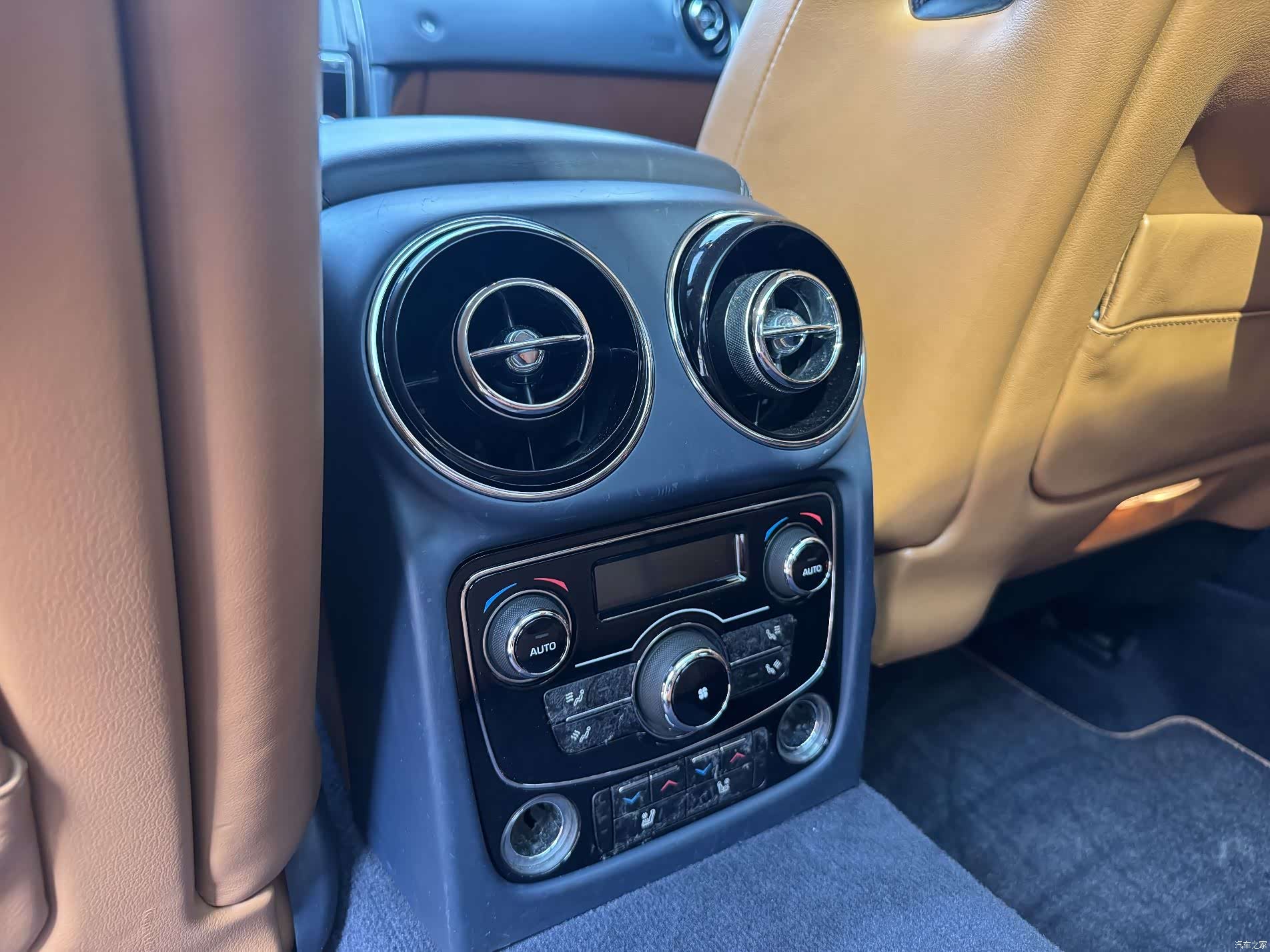 Jaguar XJ, 2012 18