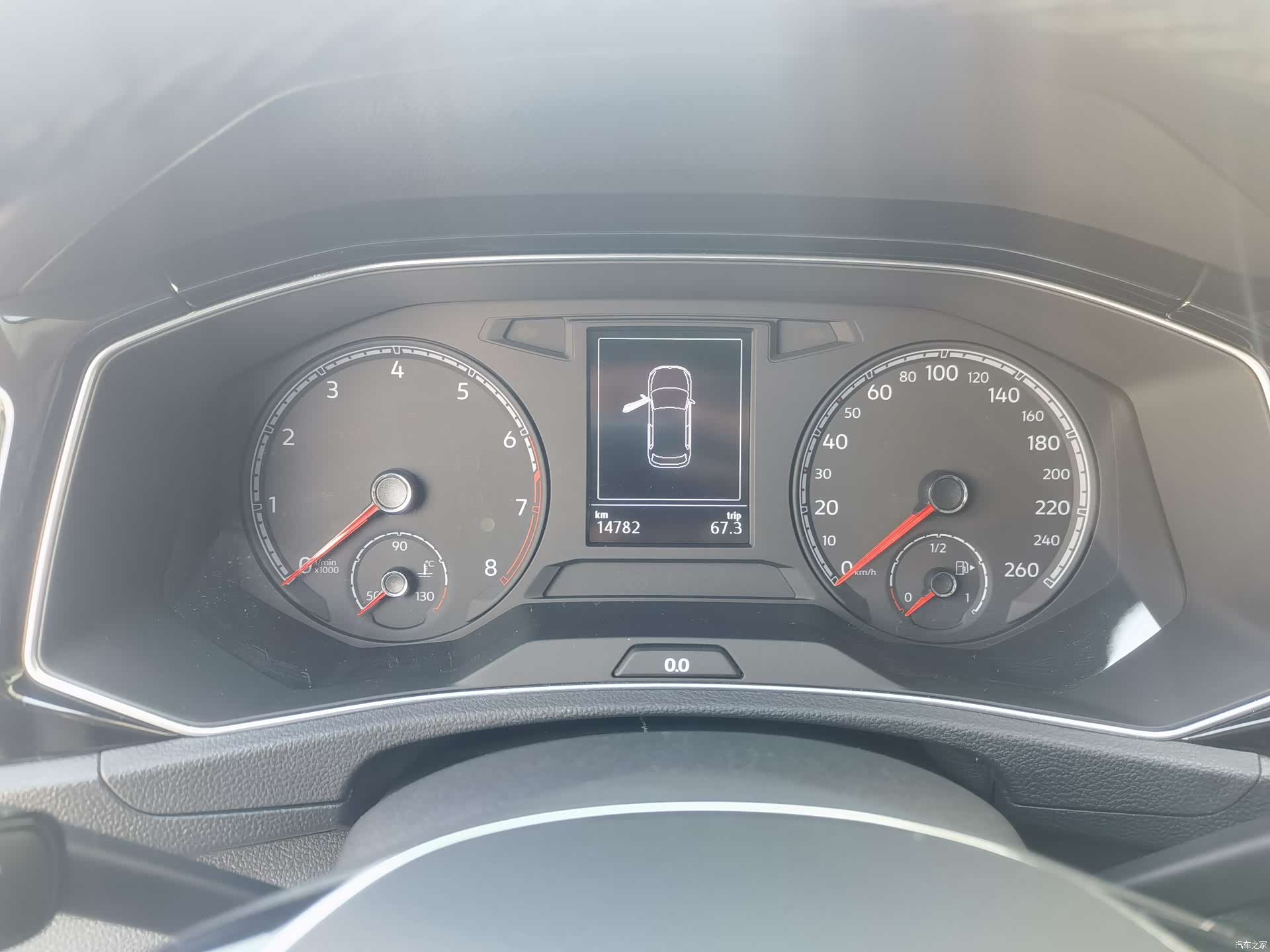 Volkswagen T-ROC, 2019 11