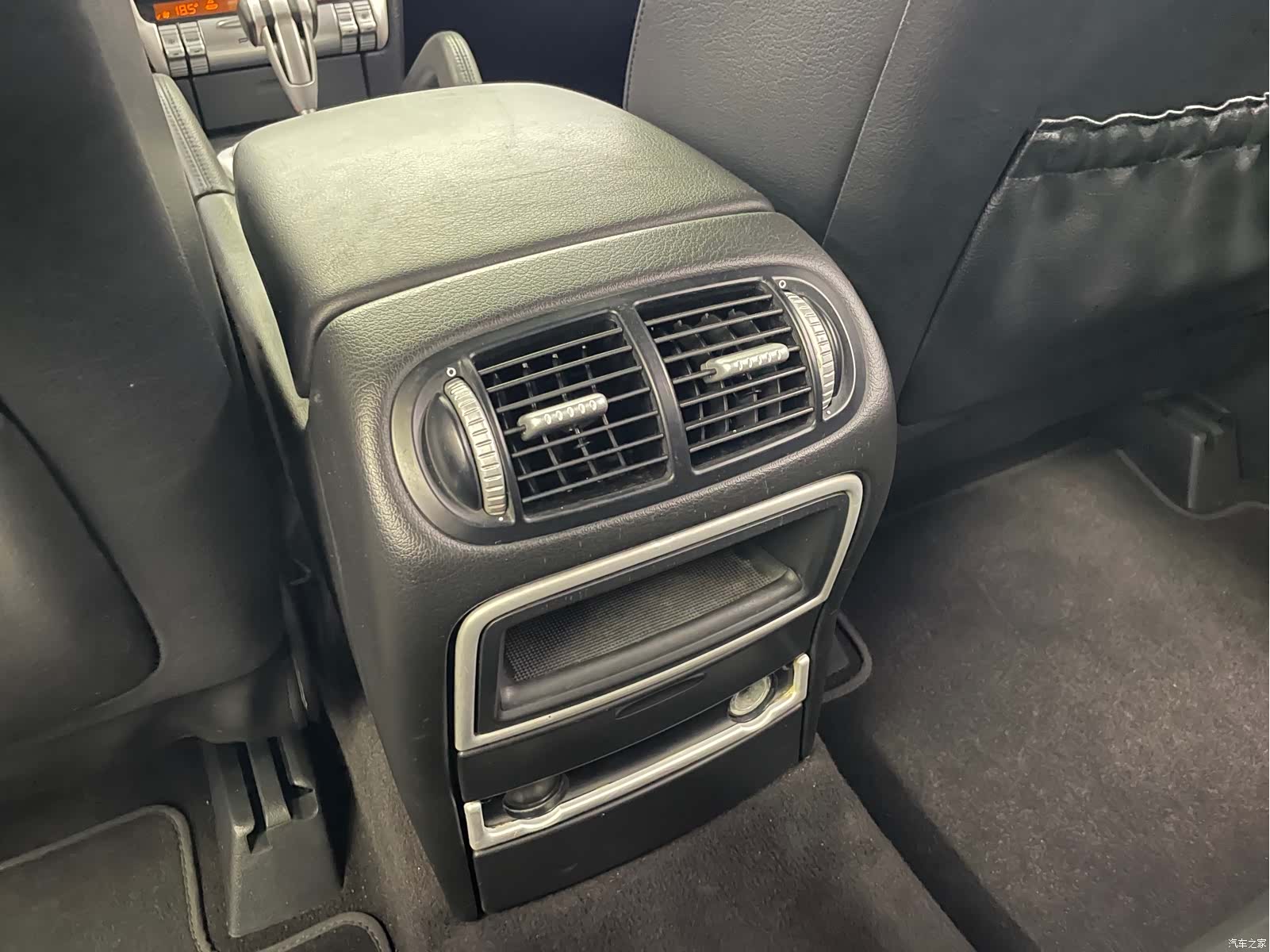 Porsche Cayenne, 2010 30